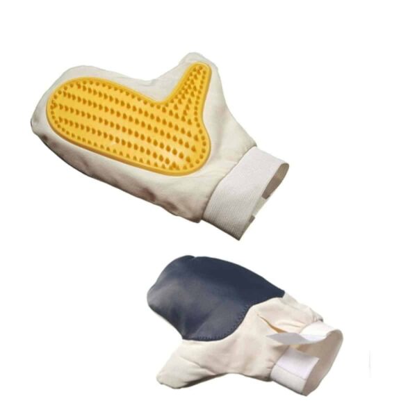 Camon – magic latex glove – гумена ръкавица за разресване, подходяща за късокосмести кучета