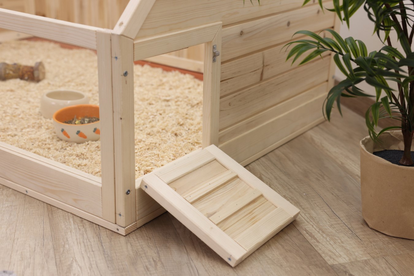81753_3 Kerbl luxury wooden home for guinea pigs – луксозен дървен дом за морски свинчета 114 / 76 / 40 см