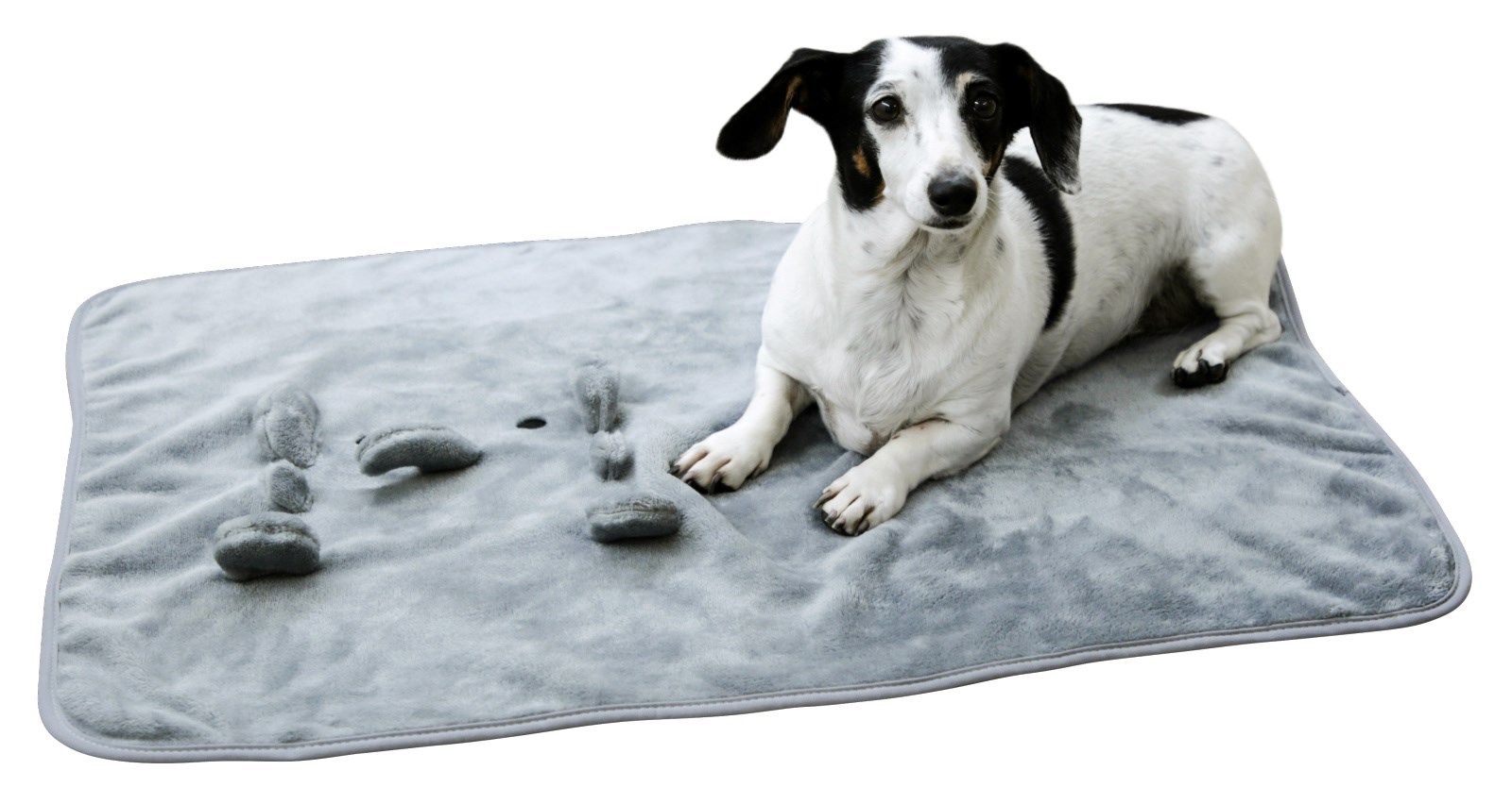 meko-odealo-za-kuche-s-formata-na-slonche-razganato-v-interior-kerbl Кученце върху меко полар одеяло kerbl puppy blanket elephant